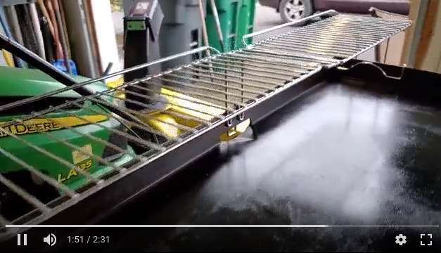 Taking a look at the Blackstone warming rack by Yukon Glory